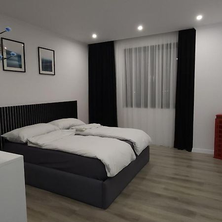 Durres City Apartment, City Center & Close To The Beach Ngoại thất bức ảnh